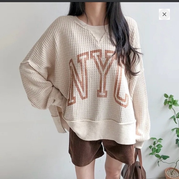 NWT AE Big Hug Crew Neck Waffle Oversize Sweatshirt size M - Picture 8 of 8